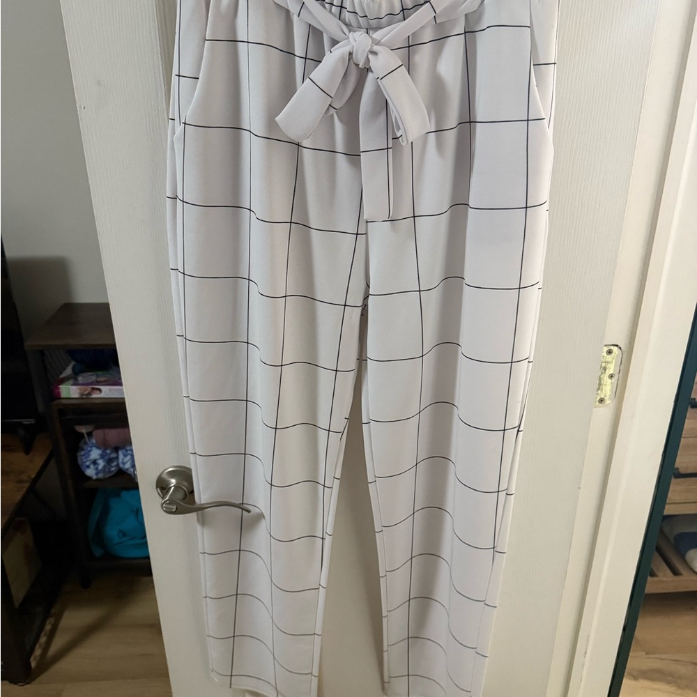 Soho Apparel White Ankle Cropped Pants with Grid Pattern
